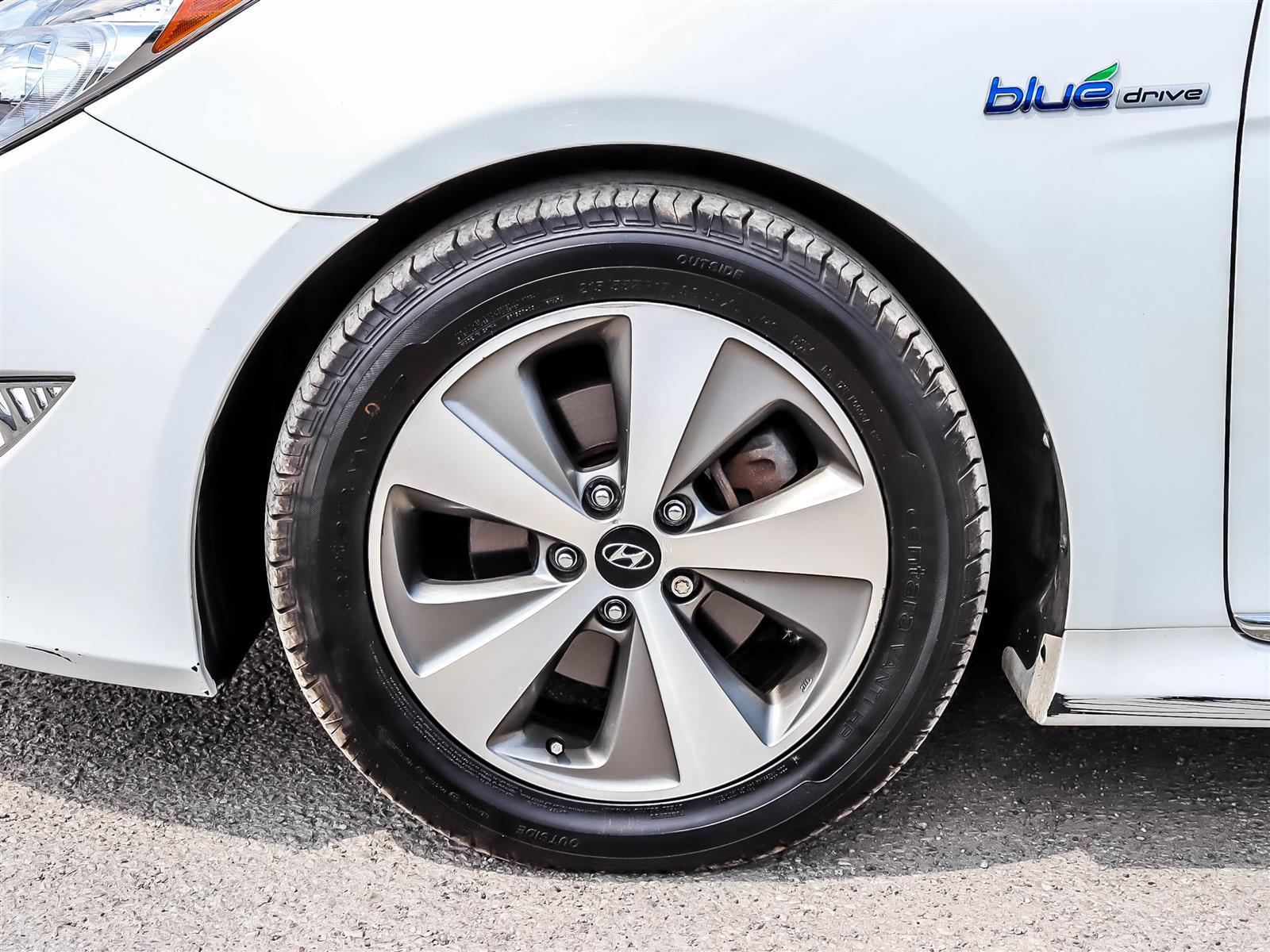 used 2011 Hyundai Sonata Hybrid car, priced at $6,888