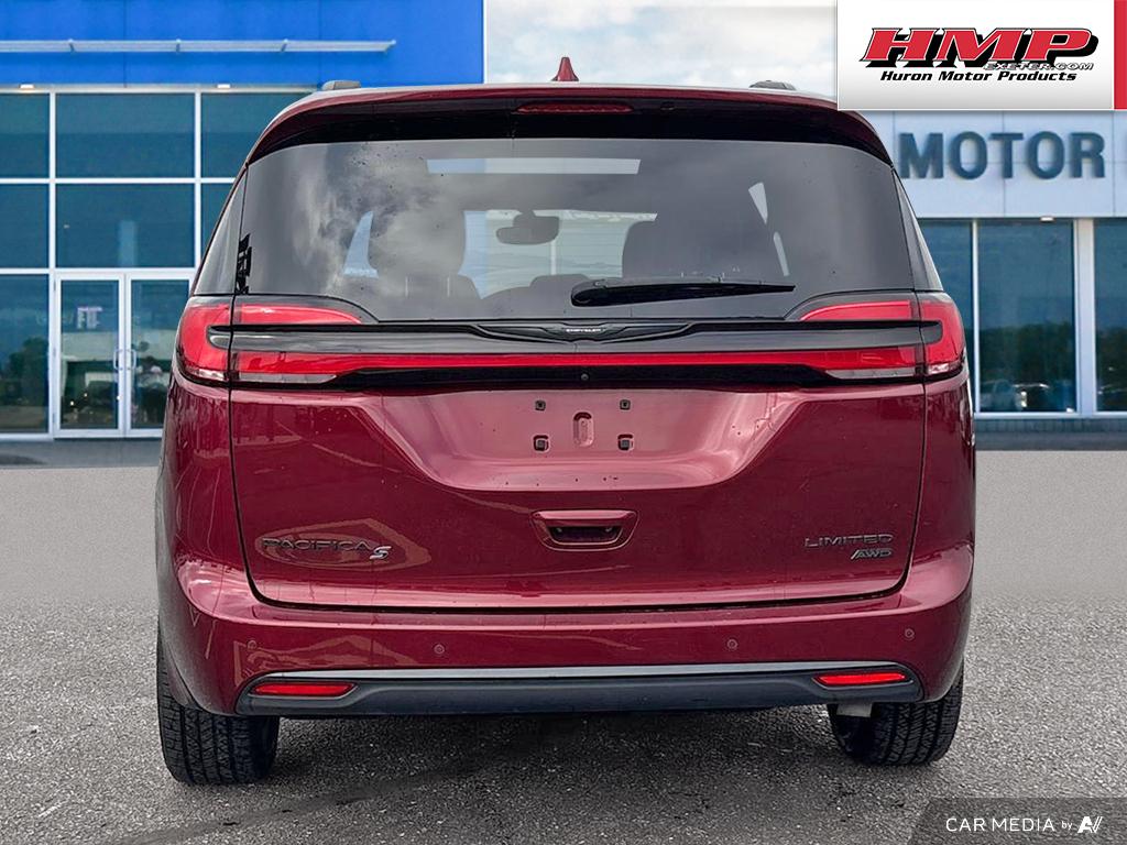 used 2021 Chrysler Pacifica car, priced at $34,284