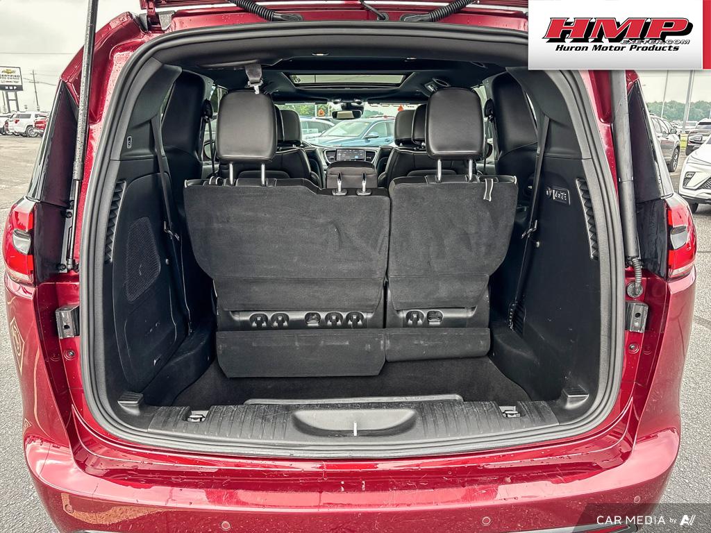 used 2021 Chrysler Pacifica car, priced at $34,284