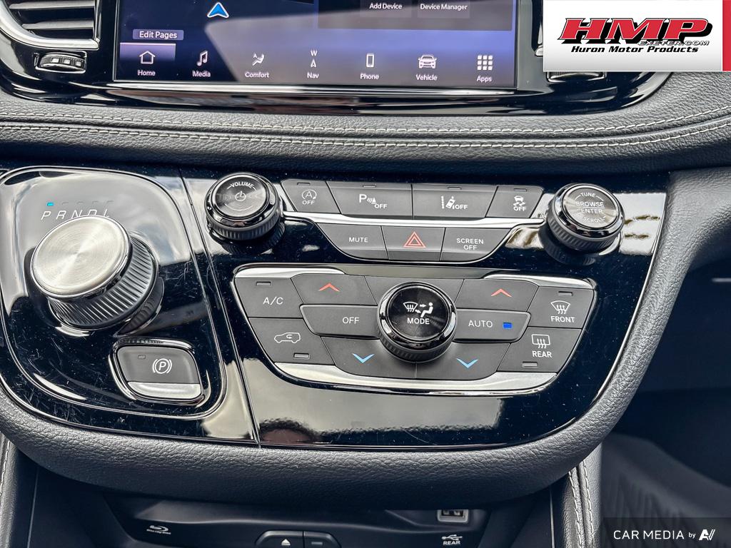 used 2021 Chrysler Pacifica car, priced at $34,284