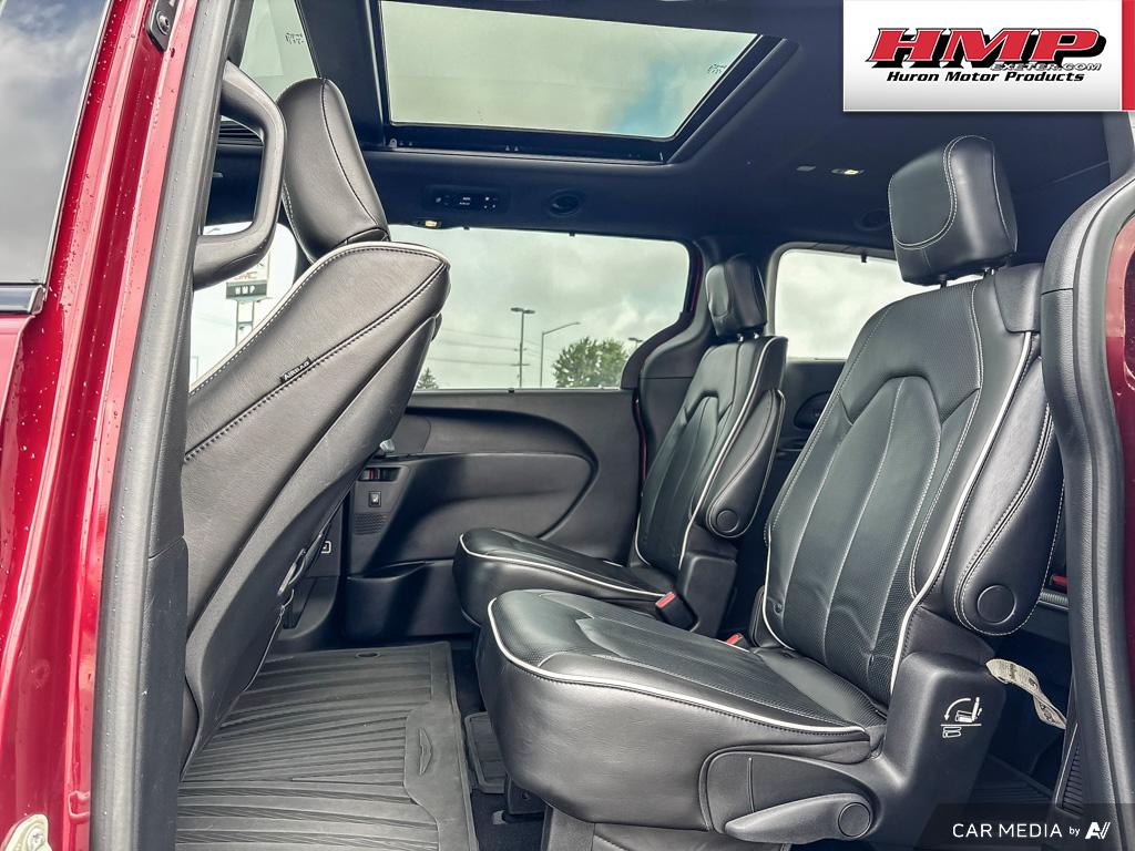 used 2021 Chrysler Pacifica car, priced at $34,284