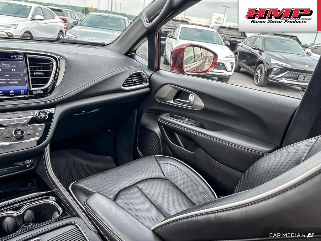 used 2021 Chrysler Pacifica car, priced at $34,284