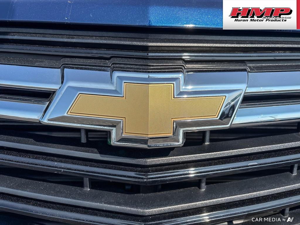 used 2023 Chevrolet Equinox car, priced at $28,284