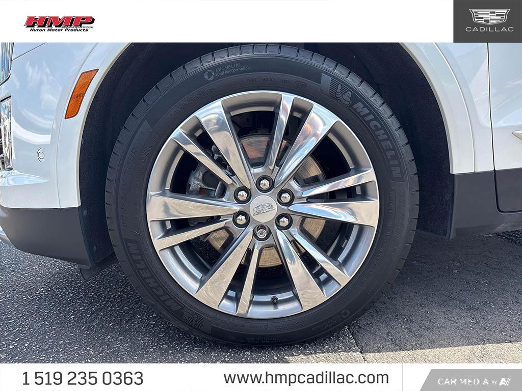 used 2022 Cadillac XT5 car, priced at $41,284