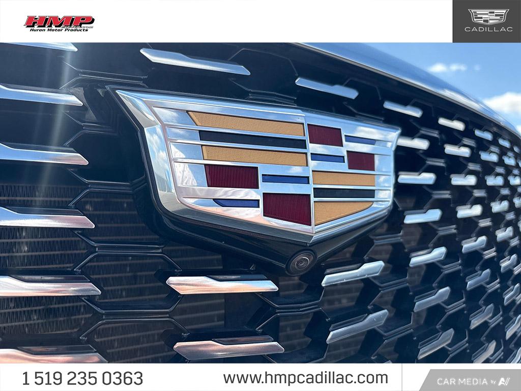 used 2022 Cadillac XT5 car, priced at $41,284
