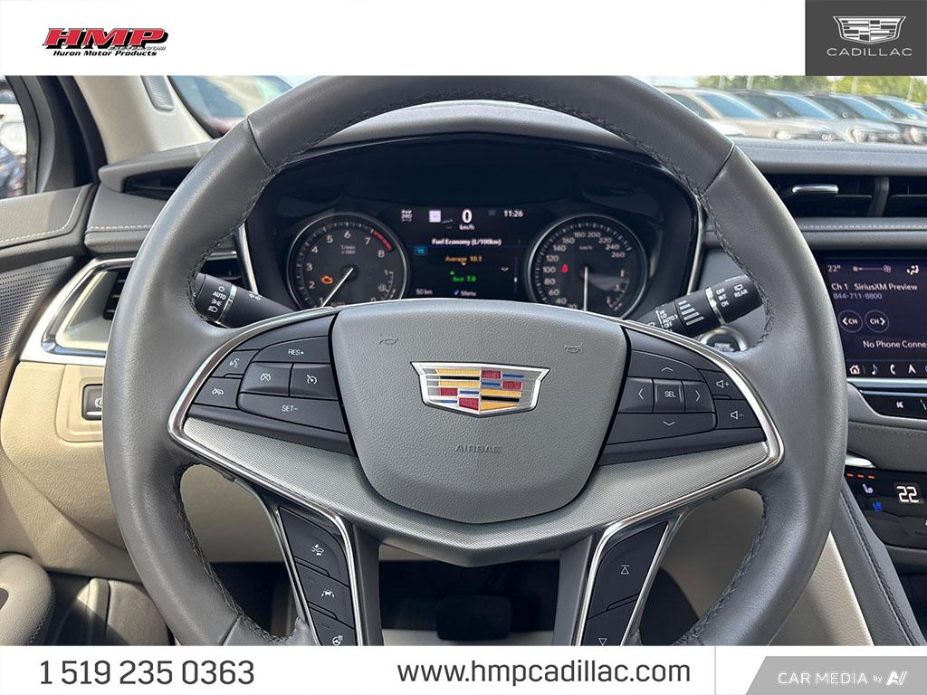 used 2022 Cadillac XT5 car, priced at $41,284