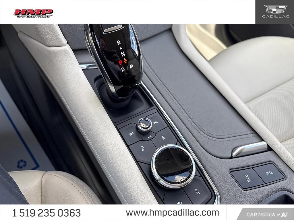 used 2022 Cadillac XT5 car, priced at $41,284