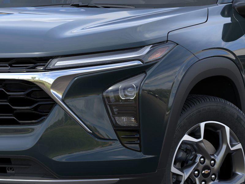 new 2025 Chevrolet Trax car, priced at $31,543