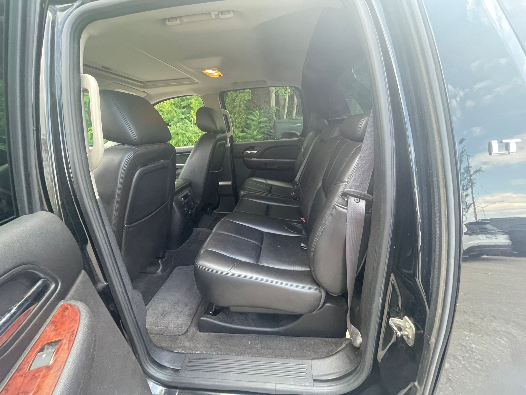 used 2011 Chevrolet Avalanche 1500 car, priced at $6,998