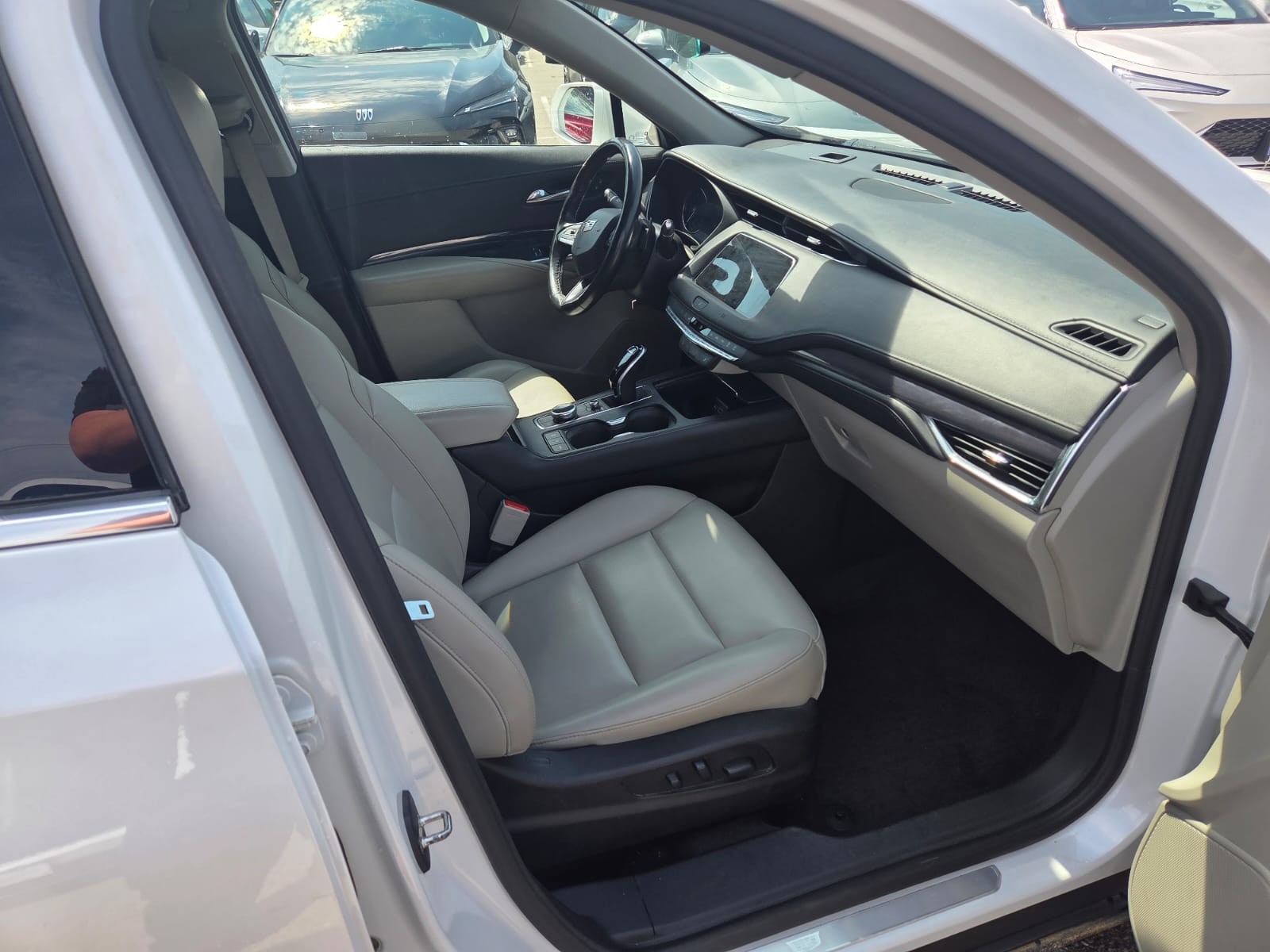 used 2020 Cadillac XT4 car, priced at $26,898