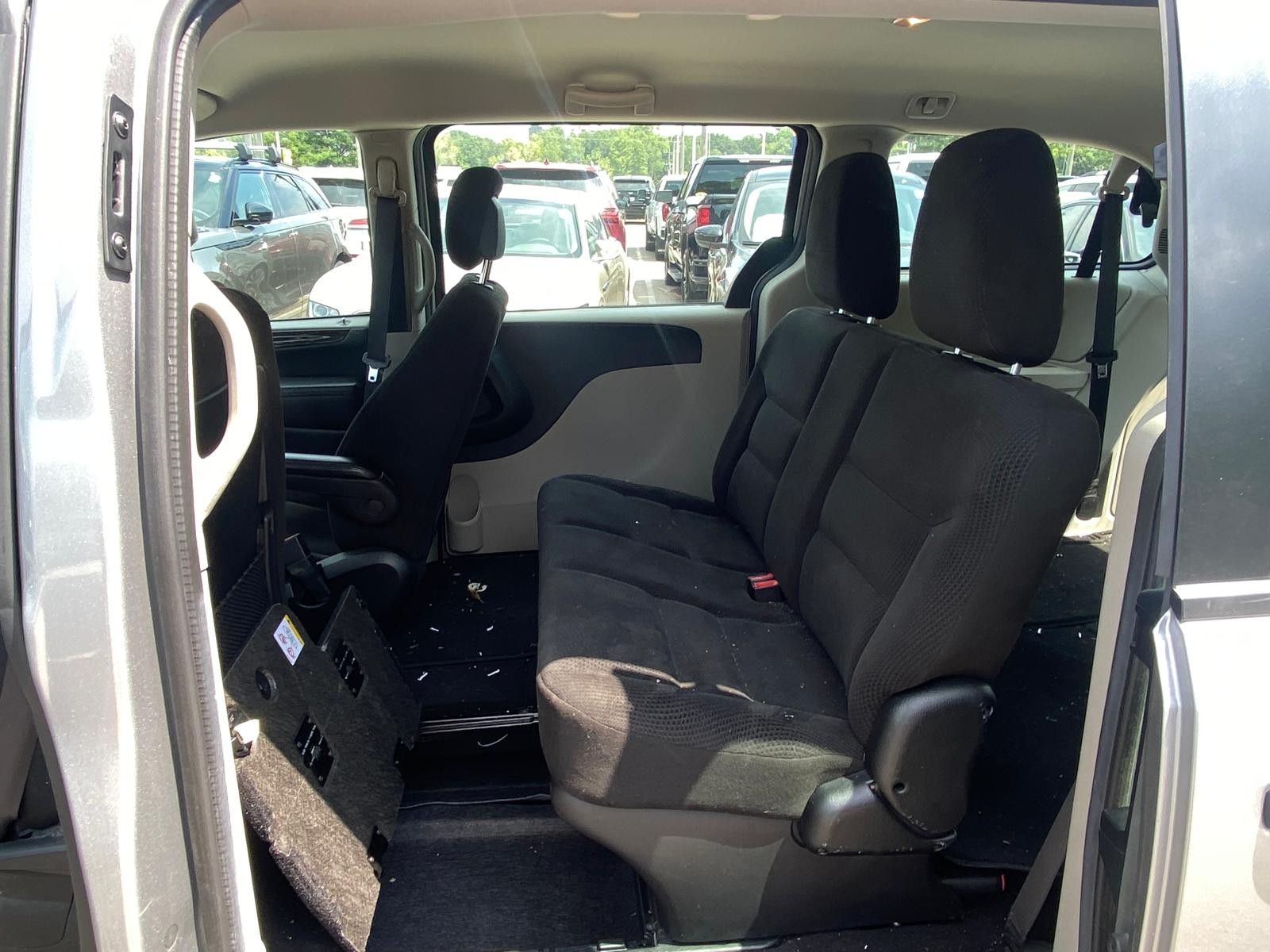 used 2016 Dodge Grand Caravan car