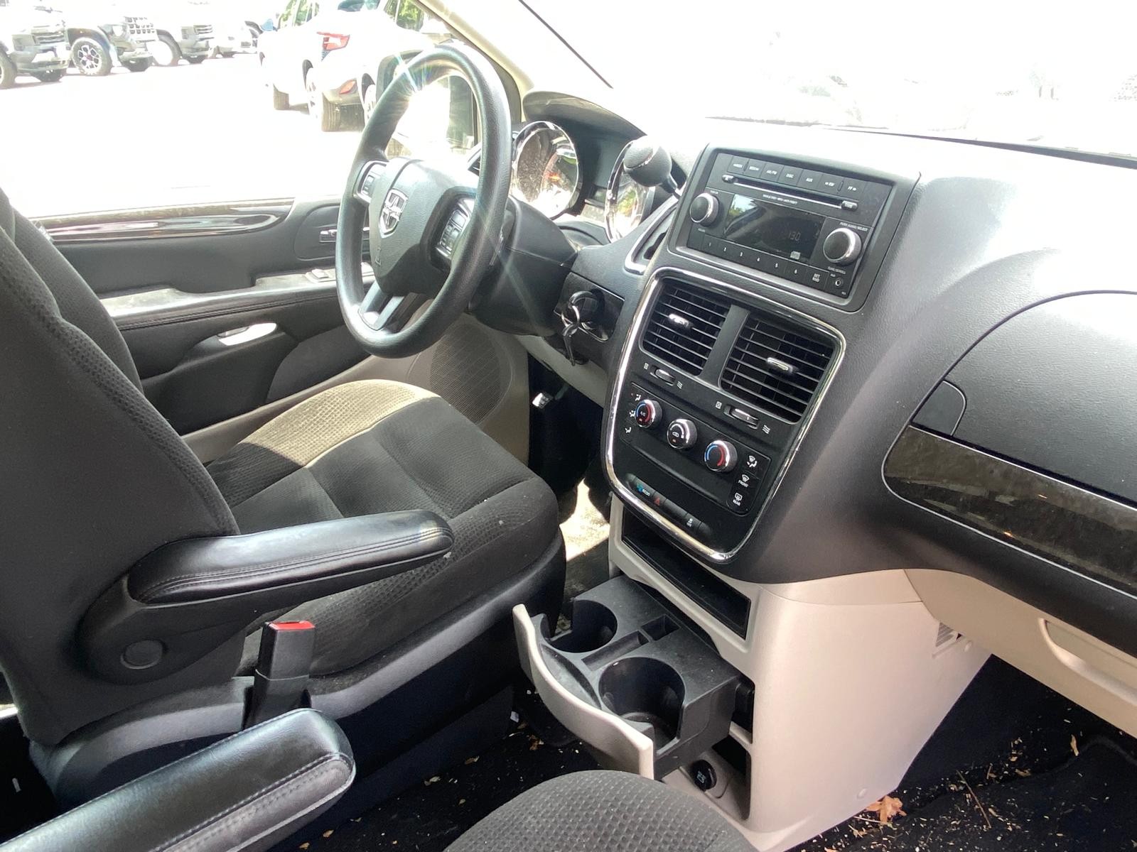 used 2016 Dodge Grand Caravan car