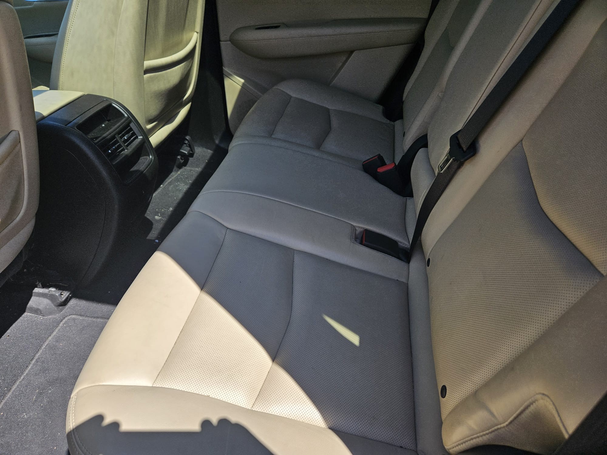 used 2017 Cadillac XT5 car, priced at $19,670