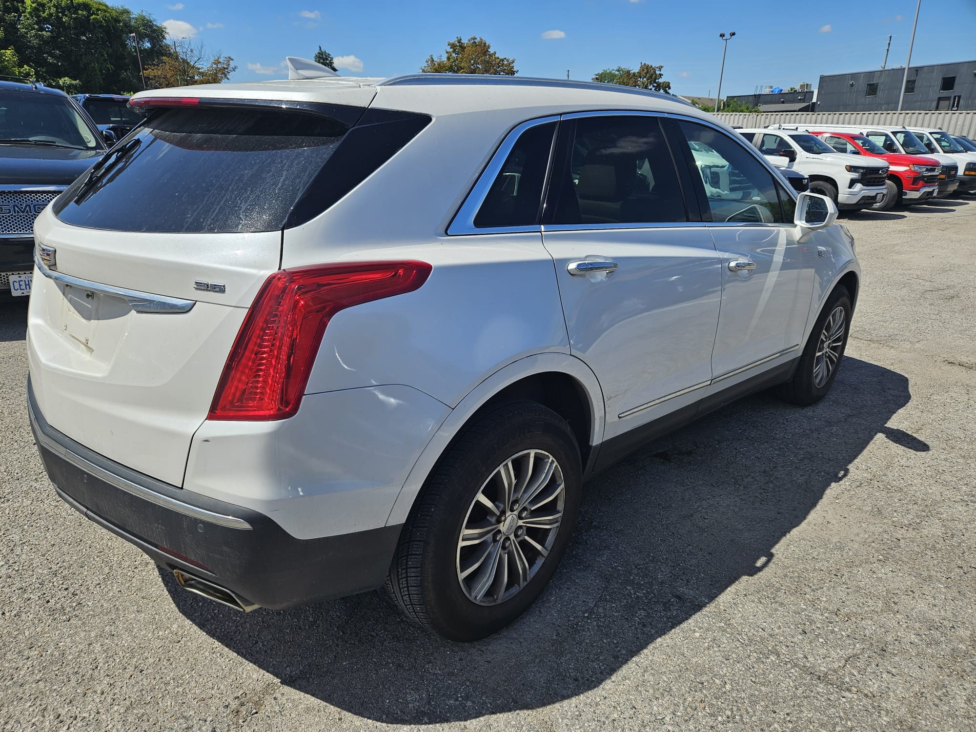 used 2017 Cadillac XT5 car, priced at $19,670
