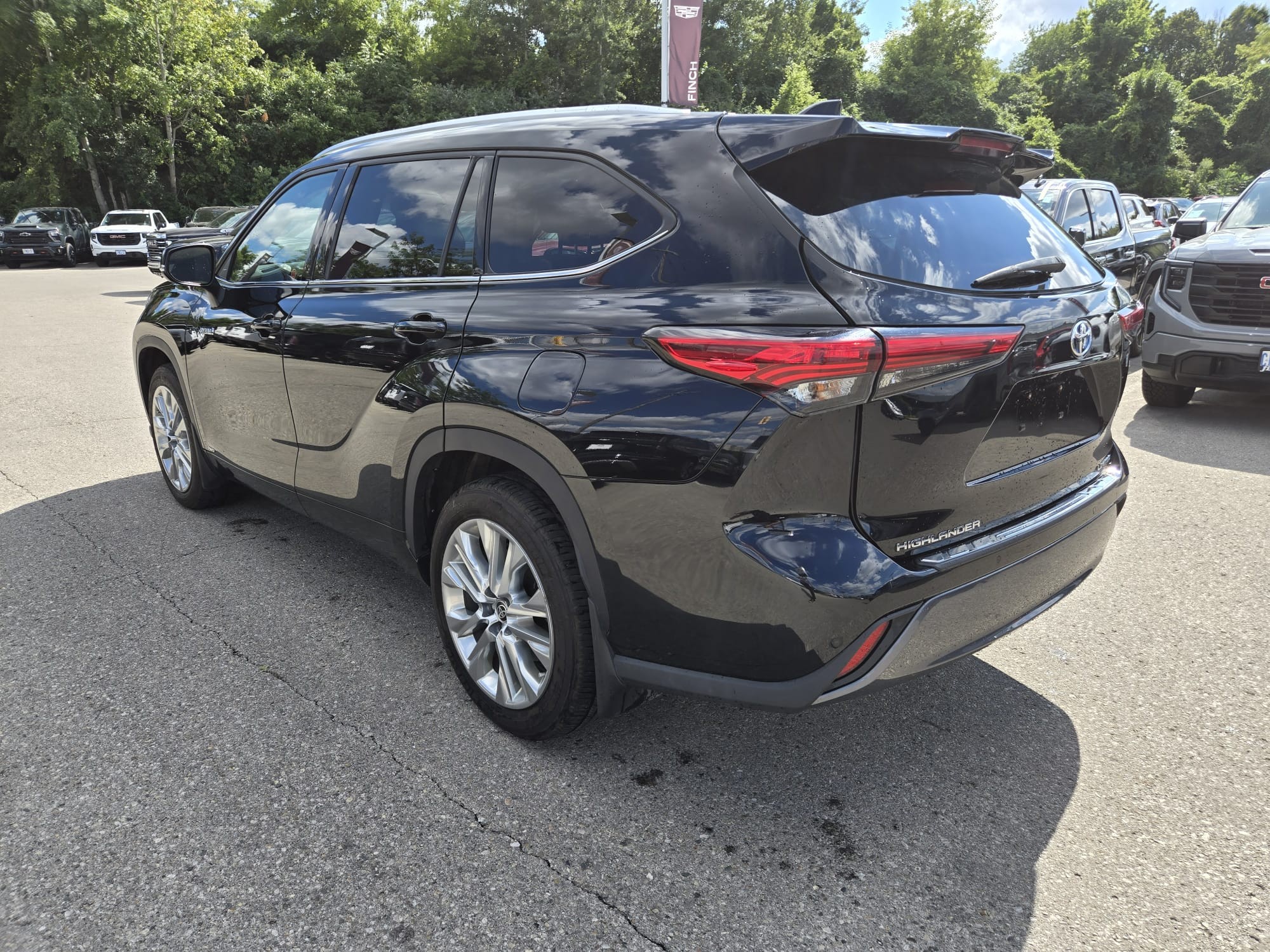 used 2021 Toyota Highlander Hybrid car, priced at $43,593