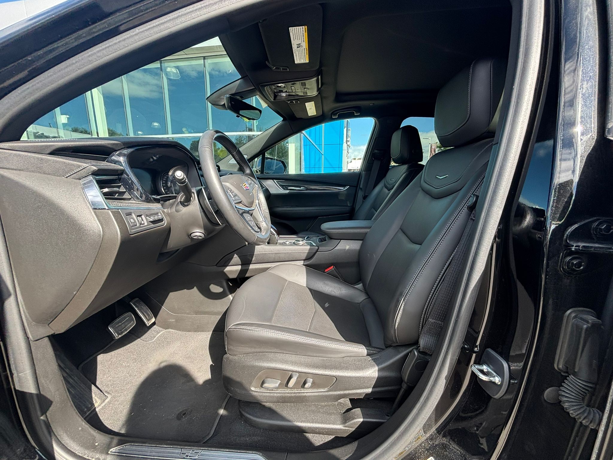 used 2023 Cadillac XT5 car, priced at $48,509