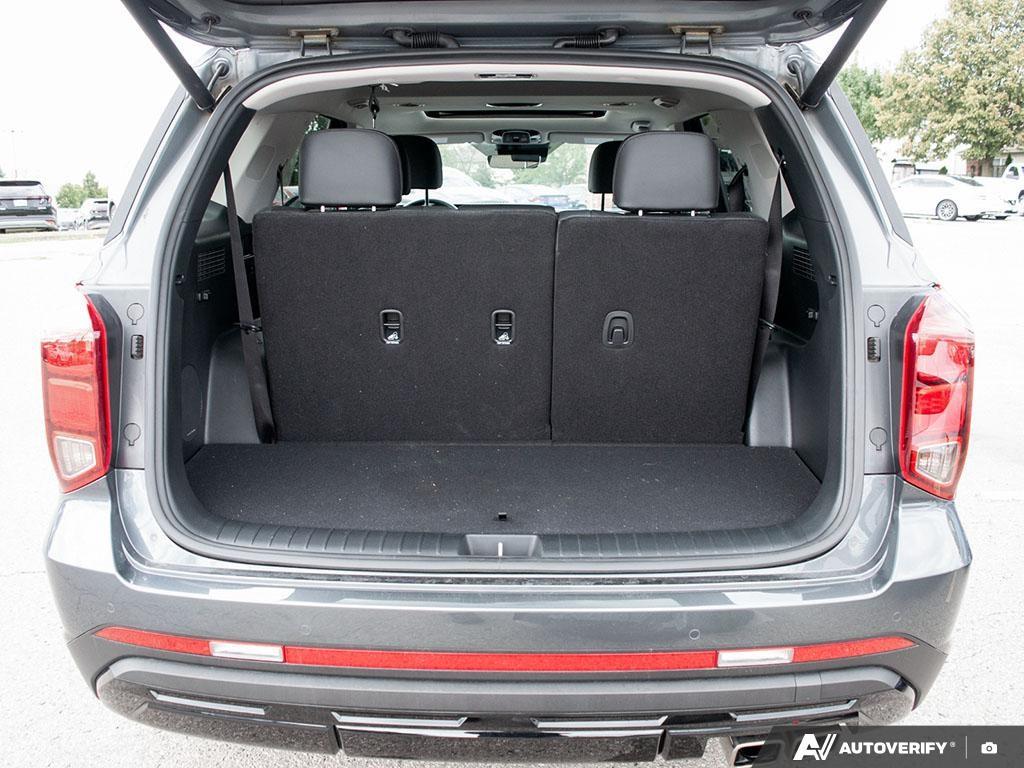 used 2024 Hyundai Palisade car, priced at $53,597
