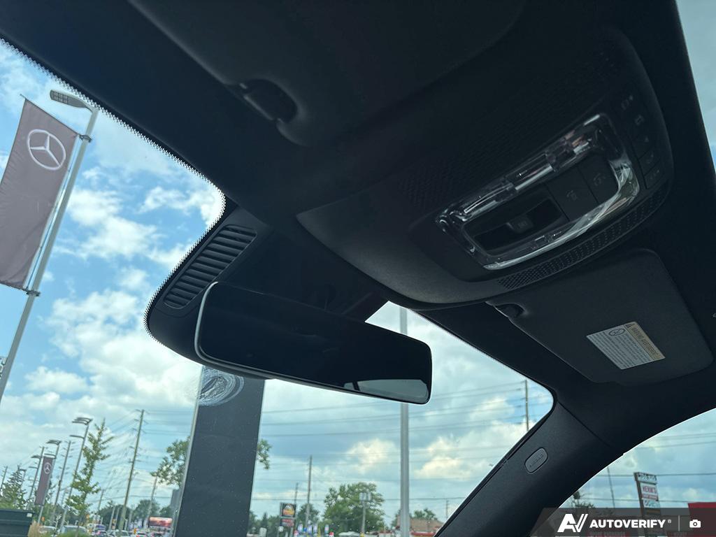 used 2022 Mercedes-Benz GLB 250 car, priced at $40,900