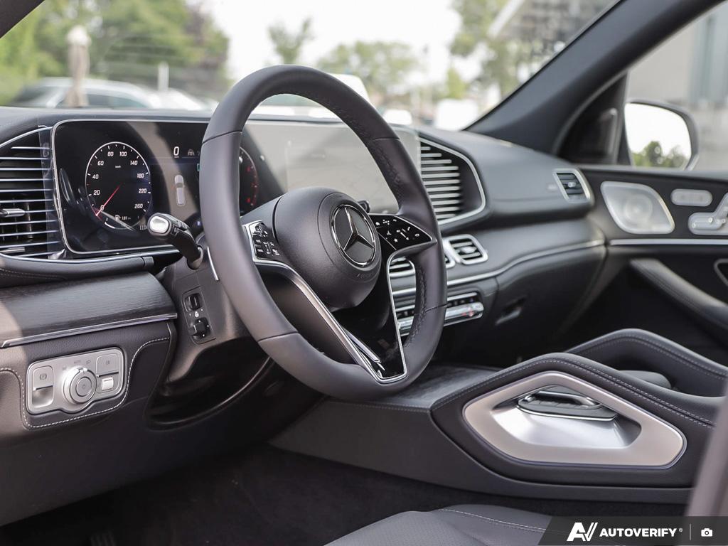 new 2025 Mercedes-Benz GLE 450 car, priced at $113,074