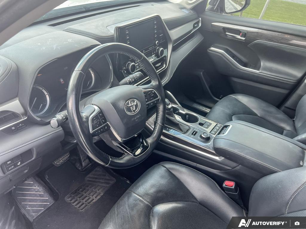 used 2020 Toyota Highlander car, priced at $39,900