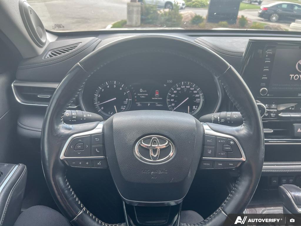 used 2020 Toyota Highlander car, priced at $39,900