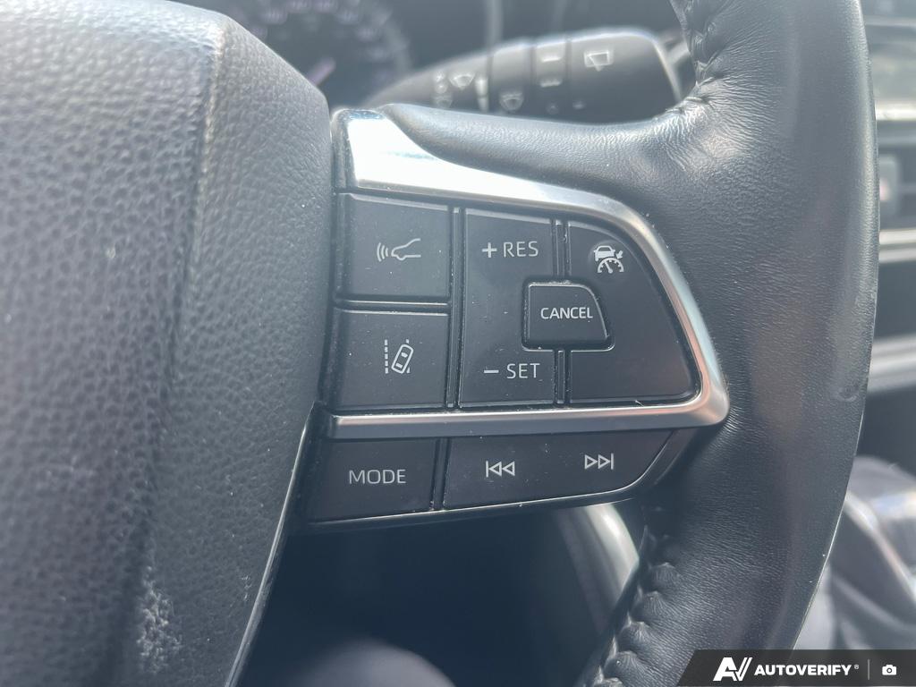 used 2020 Toyota Highlander car, priced at $39,900