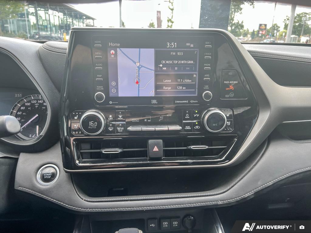 used 2020 Toyota Highlander car, priced at $39,900