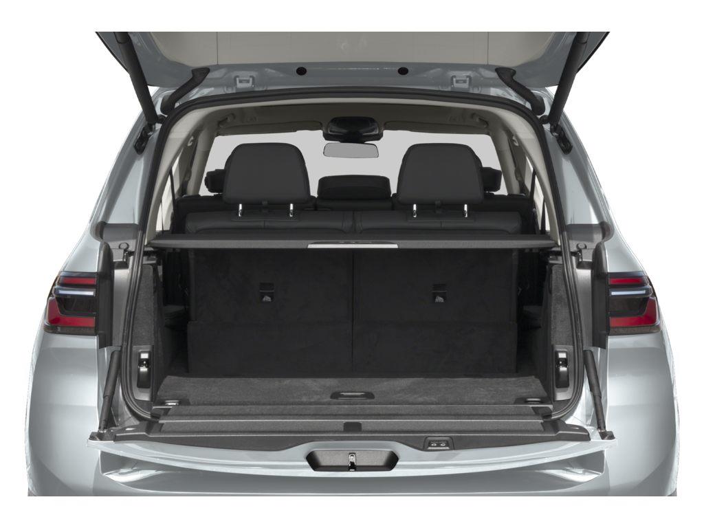 new 2026 BMW X7 car, priced at $134,804