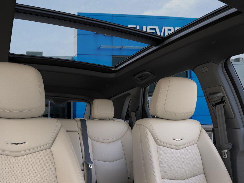 new 2025 Cadillac XT5 car, priced at $75,303