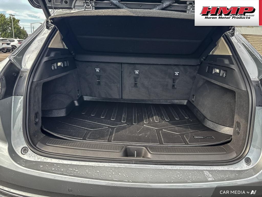 used 2023 Buick Envision car, priced at $38,284