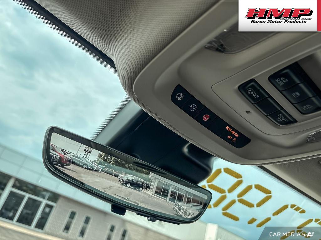 used 2023 Buick Envision car, priced at $38,284
