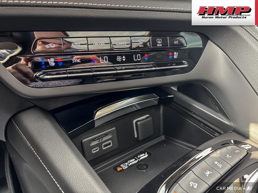 used 2023 Buick Envision car, priced at $38,284