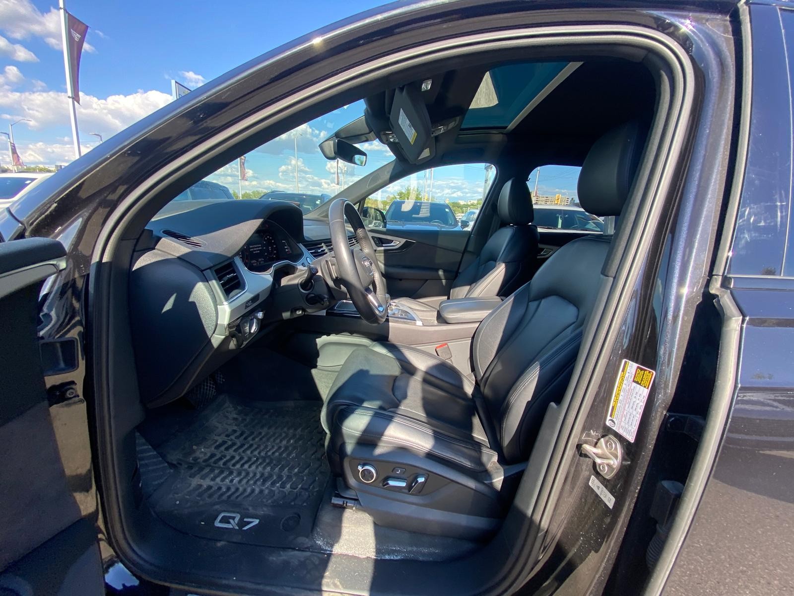 used 2019 Audi Q7 car, priced at $31,892
