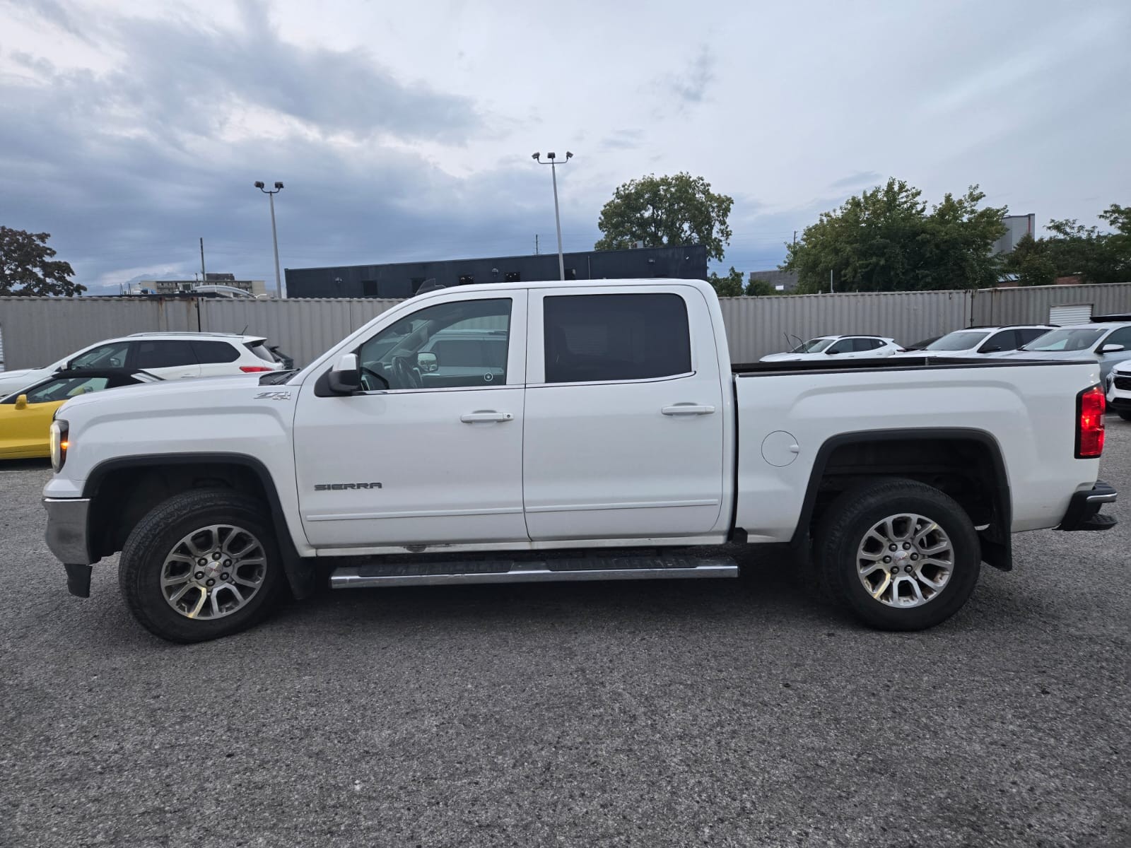 used 2018 GMC Sierra 1500 car, priced at $27,763