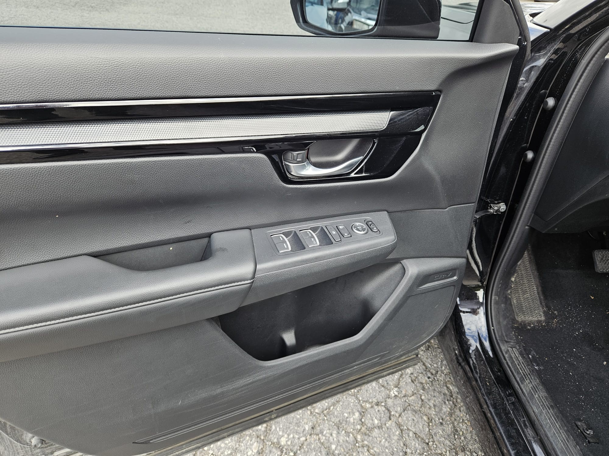 used 2024 Honda CR-V car, priced at $37,899