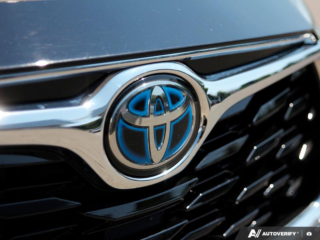 used 2021 Toyota Highlander Hybrid car, priced at $43,593