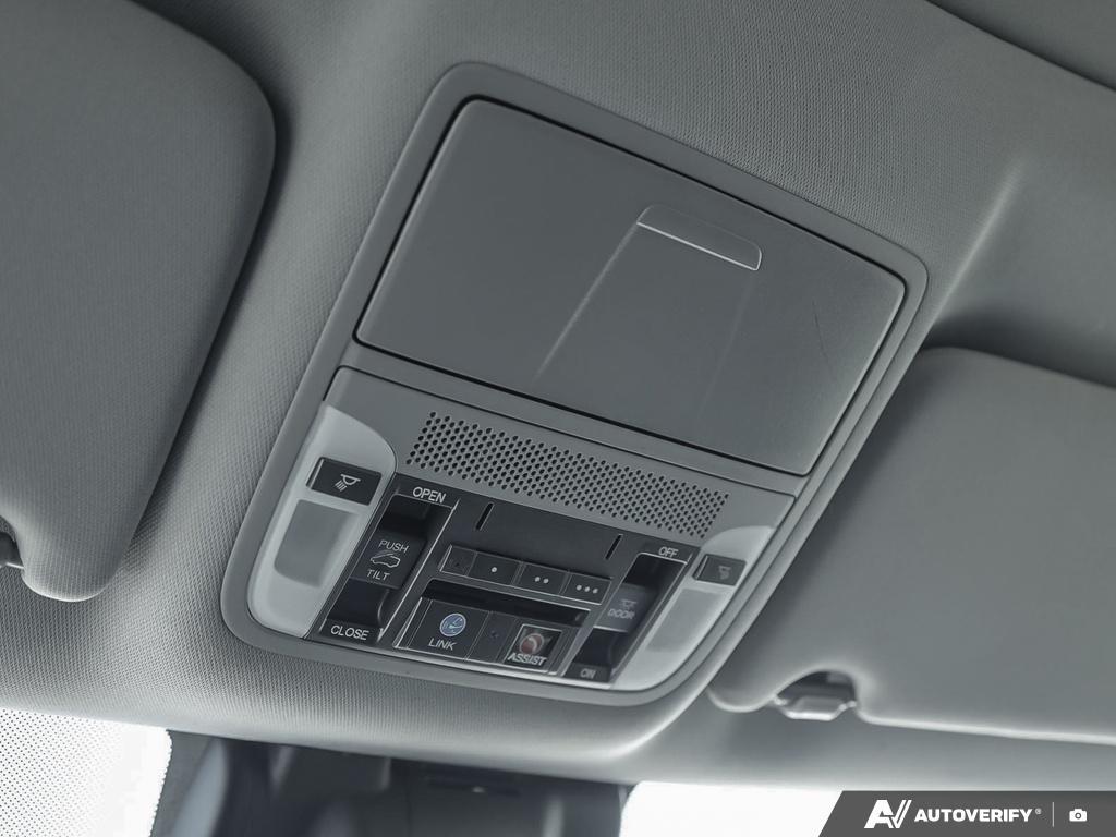 used 2018 Acura MDX car, priced at $27,597