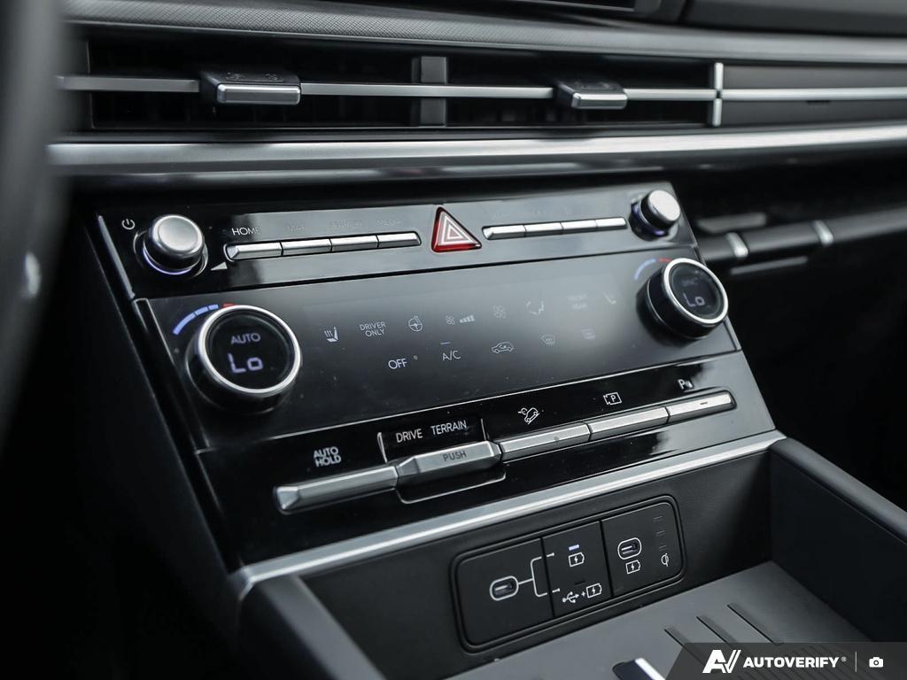 used 2025 Hyundai Santa Fe HEV car, priced at $48,597
