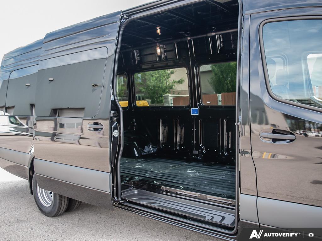 new 2025 Mercedes-Benz Sprinter 3500 car, priced at $105,014