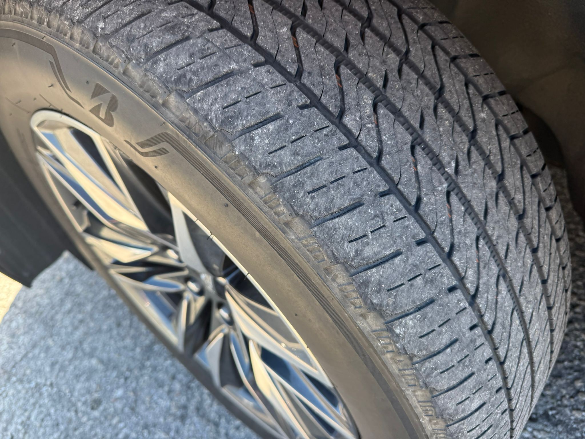 used 2021 Cadillac Escalade ESV car, priced at $85,998