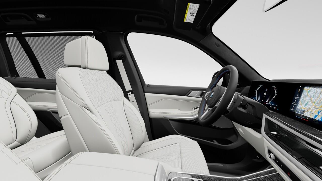 new 2026 BMW X7 car, priced at $159,714