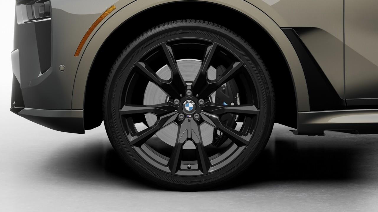 new 2026 BMW X7 car, priced at $139,564