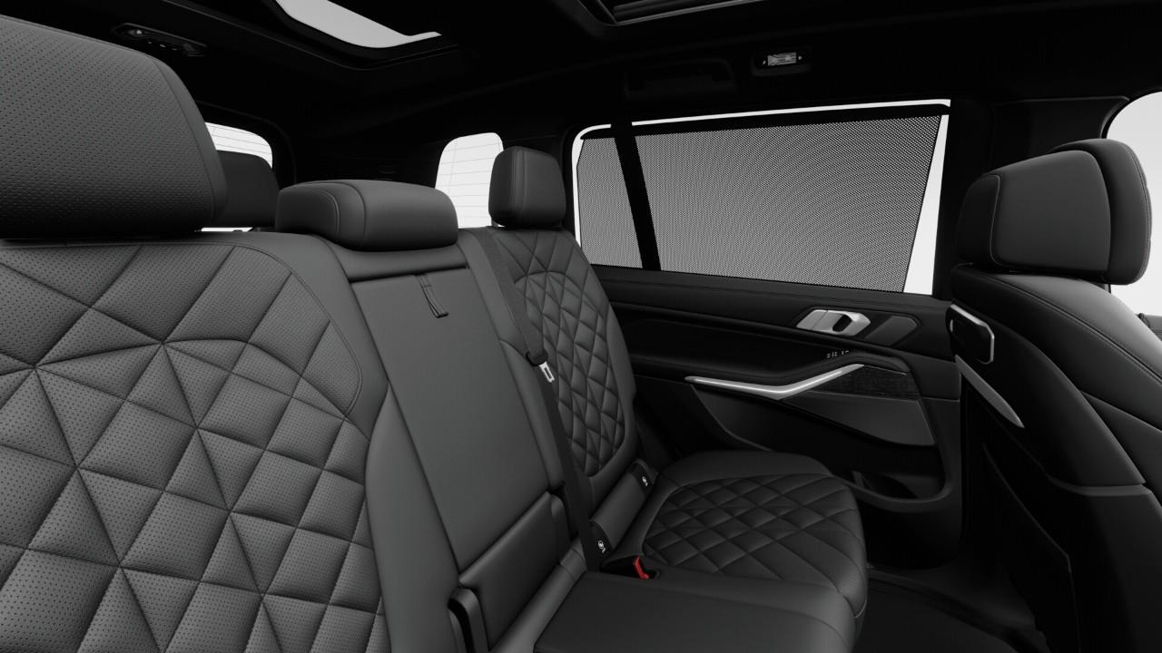 new 2026 BMW X7 car, priced at $139,564