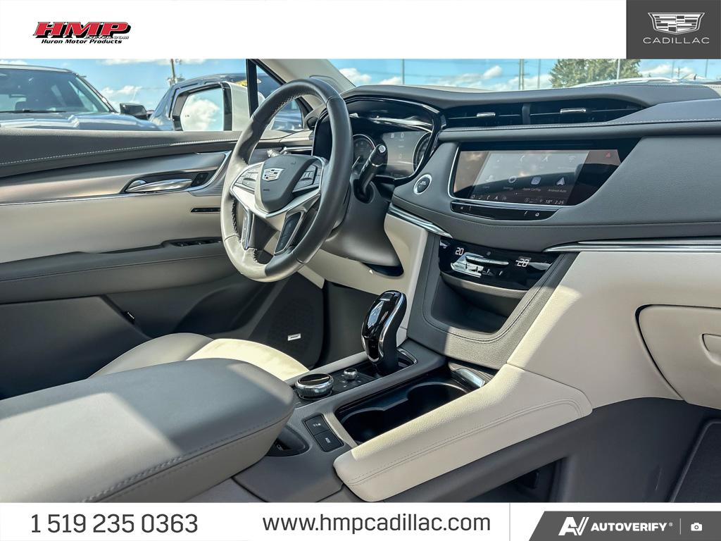 used 2022 Cadillac XT5 car, priced at $40,284