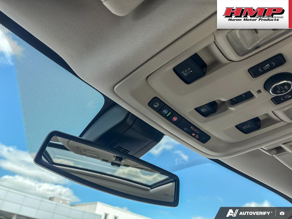 used 2022 GMC Yukon XL car, priced at $79,284