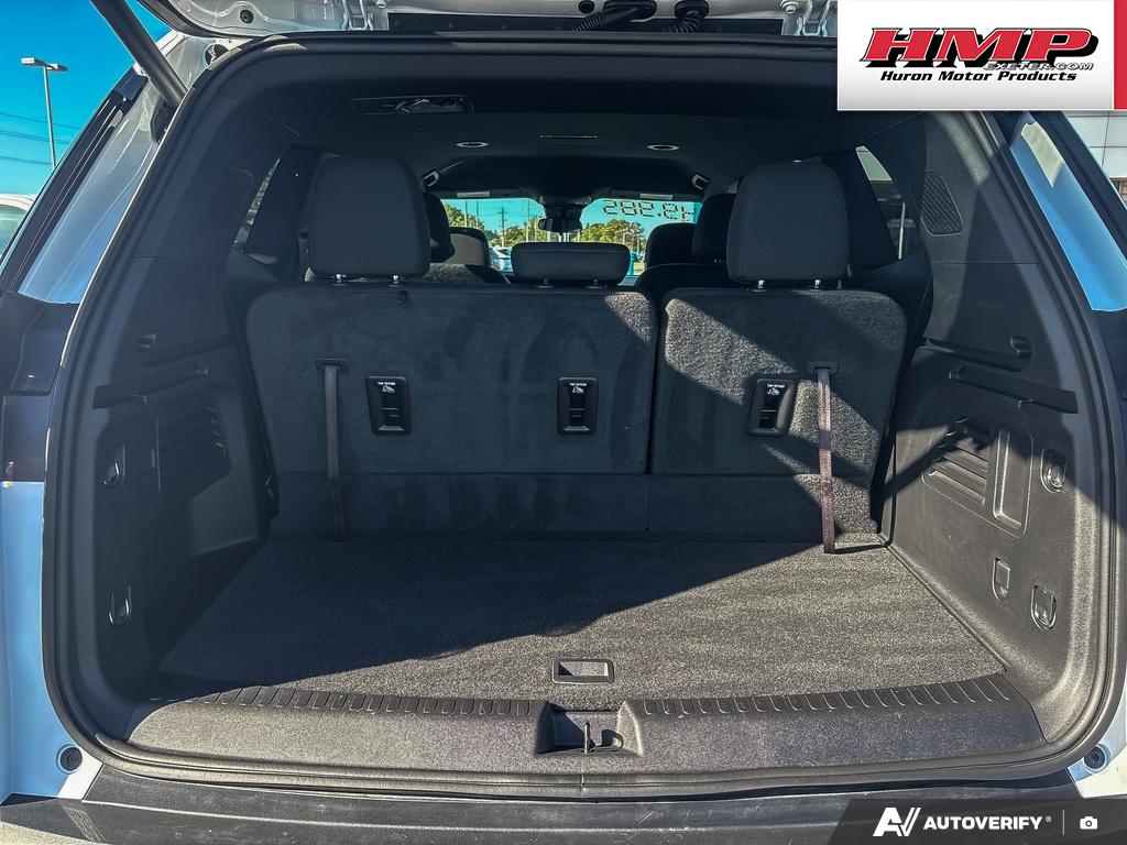 used 2025 GMC Acadia car, priced at $50,284
