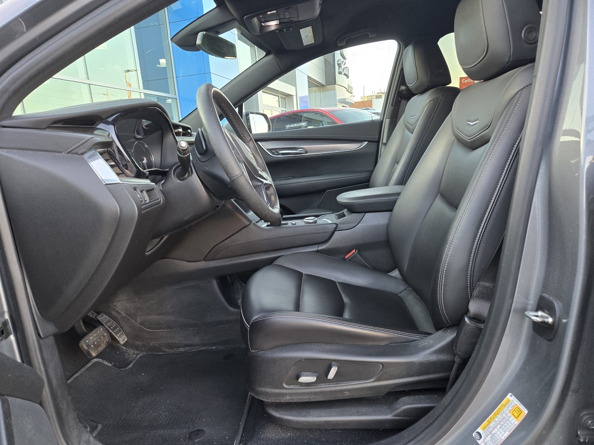 used 2021 Cadillac XT5 car, priced at $31,800