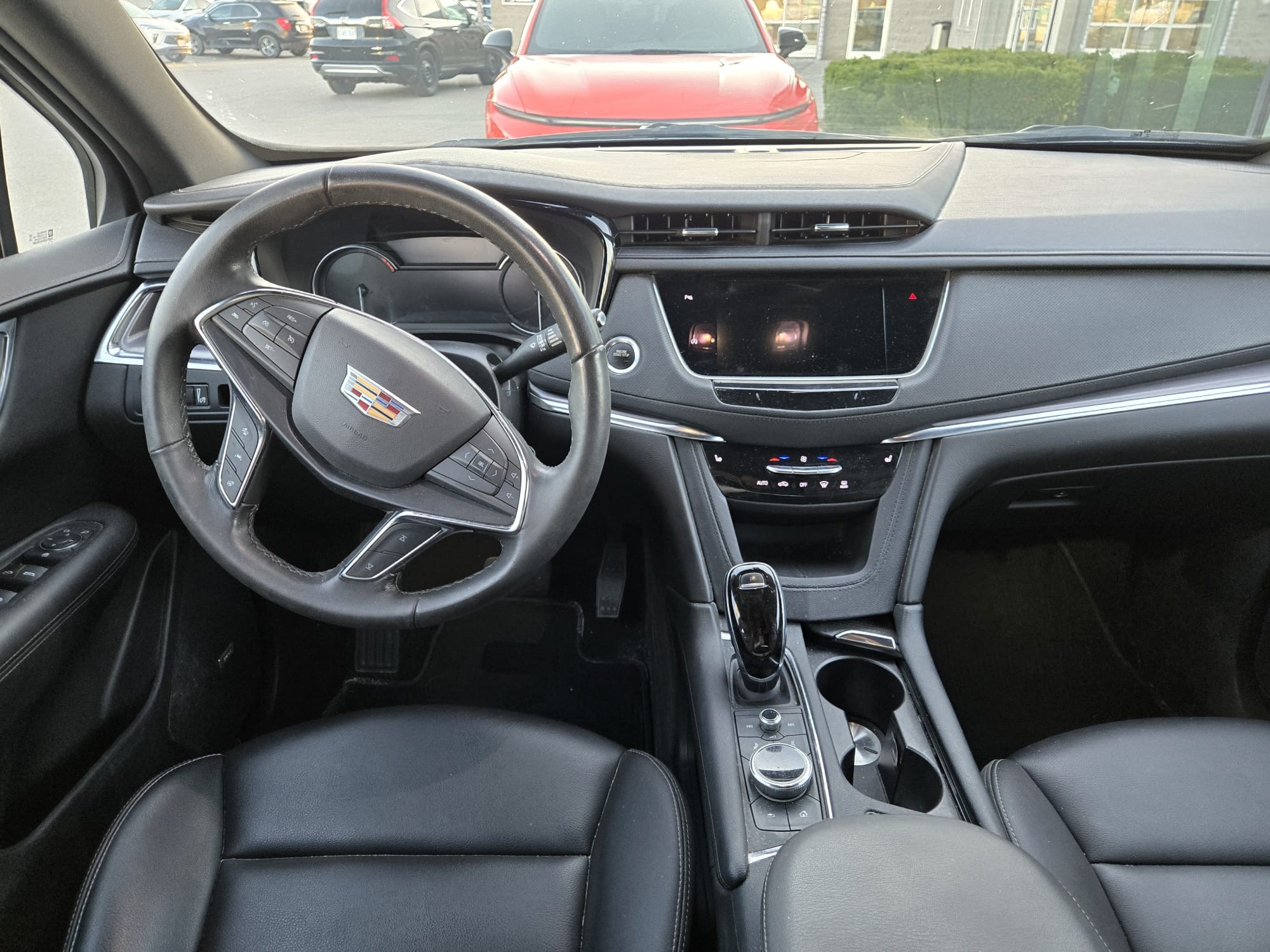 used 2021 Cadillac XT5 car, priced at $31,800