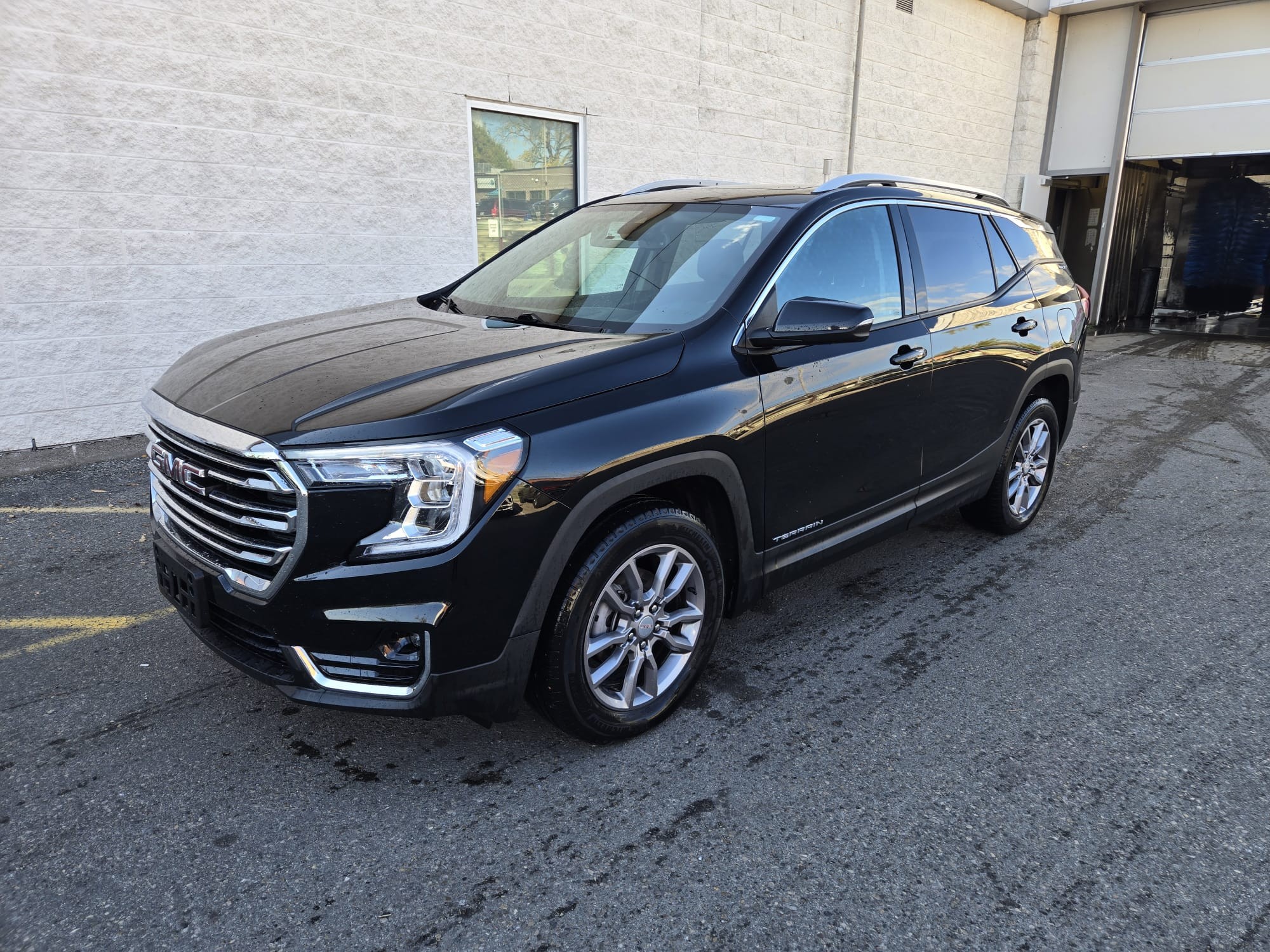 used 2022 GMC Terrain car, priced at $28,010