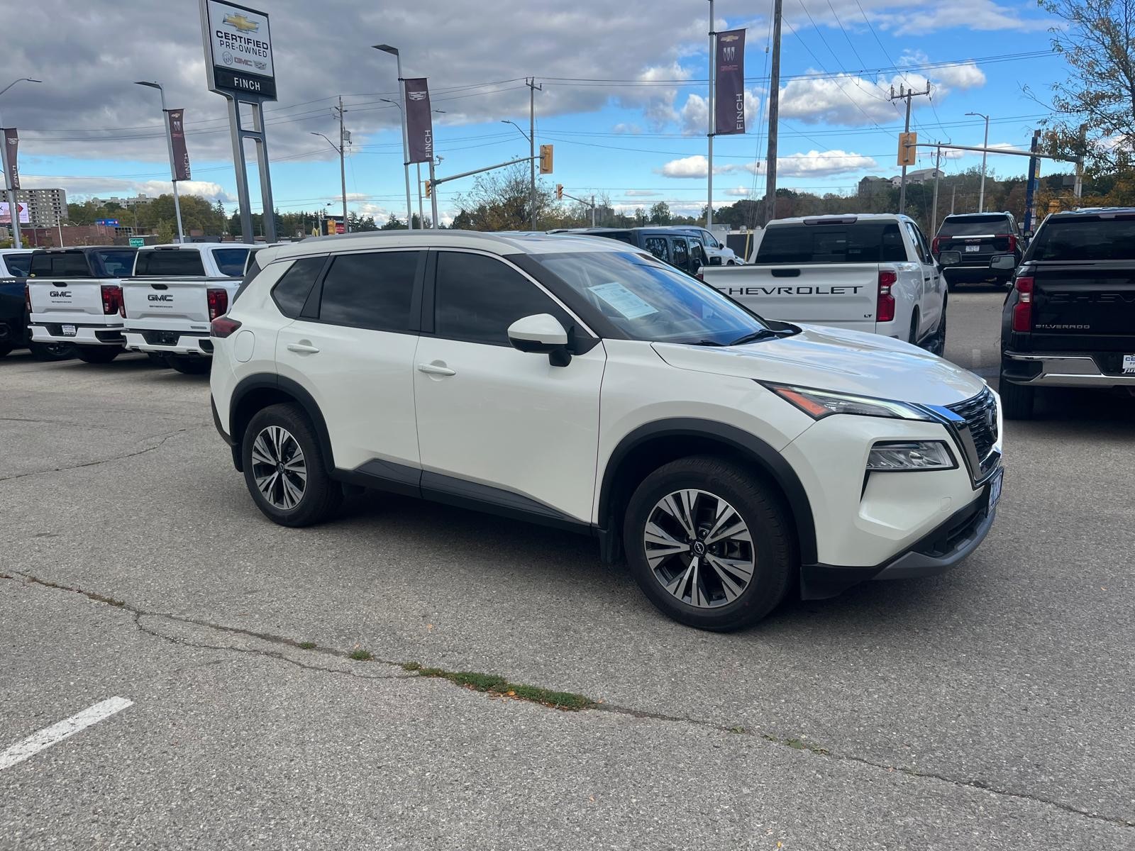 used 2022 Nissan Rogue car, priced at $27,601